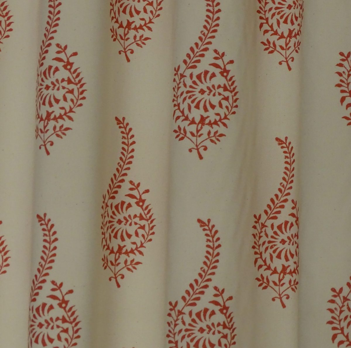 Lysmere Soft Red